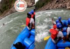 Rafting Viral Video: राफ्टिंग का ऐसा खतरनाक नजारा कभी नहीं देखा होगा! हवा में उछलकर पानी में गिरा शख्स, हिलाकर रख देगा ये भयानक वीडियो...