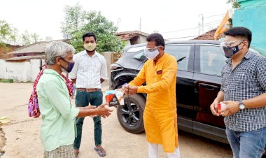 एक प्रयास के माध्यम से प्रवीण चंद भजदेव वार्ड में बाटी गई मेडिकल किट