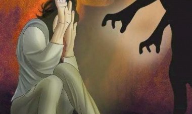 CG ब्रेकिंग: रेप का आरोपी असिस्टेंट इंजीनियर गिरफ्तार.... बिजली विभाग के असिस्टेंट इंजीनियर ने अपने ही विभाग की महिला कर्मचारी से किया बलात्कार... अश्लील वीडियो भी बनाया... घर बुलाकार जबरन......