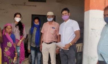 राशन वितरण में करता था गड़बड़ी....ग्रामीणों की शिकायत पर फ़ूड इंस्पेक्टर ने की जांच.......पढ़िये कितने राशि की हुई थी गबन व सेल्समैन पर क्या काईवाई हुई..