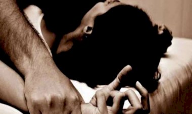 पूर्व मंत्री पर रेप का केस: पूर्व मंत्री पर रेप और अबॉर्शन का आरोप.... हीरोइन की शिकायत पर FIR दर्ज.... एक्ट्रेस का आरोप, रेप के बाद कराया था गर्भपात, प्राइवेट तस्वीरों को VIRAL करने की दी थी धमकी... गिरफ्तारी की तैयारी.....