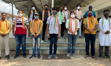 युवां कांग्रेस जिलाध्यक्ष अजय सिंह की उपस्थिति में कोठी घर सरगुजा में बैठक हुई संपन्न।