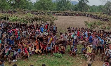 आंदोलनकरियों ने कोरोना के बढ़ते संक्रमण को देखते हुए तर्रेम में चल रहे सभा का समापन किया..आंदोलन क़ानूनन अनुमति के साथ जिला मुख्यालय सुकमा में जारी रखने की बात कही...मुख्यमंत्री से मुलाकात कर अपनी मांगे उनके समक्ष रखने की बात भी कही..