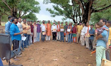 *सरकार के ढाई साल का हिसाब  लेने बिभिन्न शक्तिकेंद्रों में पहुंची भाजपा.. लगाया जनता को छलने का  आरोप....*
