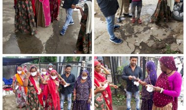 राहुल गांधी के जन्मदिन पर पार्षद ने बांटे मास्क और सेनेटाइजर