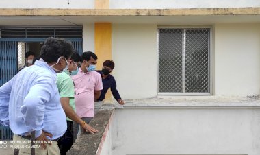 राजस्व न्यायालयों और राजस्व कामकाज को गति देने कलेक्टर ने किया सहसपुर लोहारा तहसील का निरीक्षण    निरीक्षण के दौरान अनुपस्थित पाए जाने पर 4 आरआई को नोटिस जारी    कलेक्टर रमेश कुमार शर्मा ने मौके पर ग्रामीणों से राजस्व से संबंधित आवेदन भी लिया
