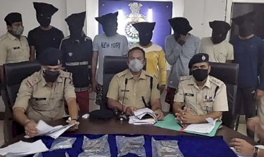 CG बड़ी खबर: कुछ दिन पहले ही जेल से छूटा था मास्टरमाइंड 'जोश मोरिश'.... ड़क़ैती की साज़िश रचते 7 पकड़ाए.... थाने में हंगामा करने पहुंची बहन भी गिरफ्तार.... इस बड़े मामले से जुड़े तार.... पिस्टल, कारतूस और हथियार भी जप्त......