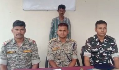 नक्सली संगठन को छोड़ पुलिस के समक्ष 1 नक्सली ने आत्मसर्पण