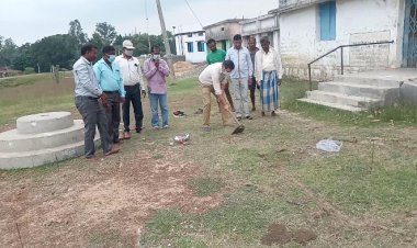 जयपुर (ख) में अतिरिक्त कक्ष निर्माण कार्य का रणविजय सिंह देव ने किया भूमि पूजन।
