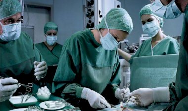 ताले में फंसा प्राइवेट पार्ट: उम्र 38 साल.... न शादी हुई, न गर्लफ्रेंड.... Private Part गंदी हरकत करते वक्त Padlock में फंसा.... ताले में प्राइवेट पार्ट फंसने के बाद खो गई चाबी.... फिर जो हुआ.... 2 हफ्ते बाद.....