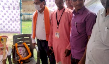 मस्तूरी विधायक डॉक्टर कृष्णमूर्ति बांधी विभिन्न कार्यो के भूमि पूजन के लिए पहुंचे ग्राम पंचायत गोड़ाडीह  पंचायत के जनप्रतिनिधियों के साथ मिलकर निर्माण कार्य का किया गया श्री गणेश