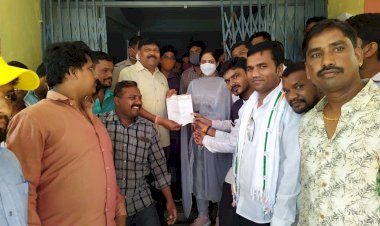 साजा युवा कांग्रेस ने मोदी सरकार के द्वारा जासूसी करने के खिलाफ में किया धरना प्रदर्शन