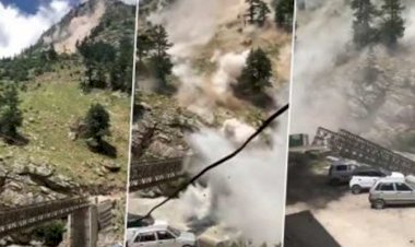 बड़ा हादसा VIDEO: घूमने आए टूरिस्ट की चलती गाड़ी पर गिरी चट्टानें.... भूस्खलन के बाद चट्टान गिरने से ढह गया पुल.... 9 की दर्दनाक मौत.... छत्तीसगढ़ के ये दो पर्यटक भी शामिल.... देखें हादसे का दिल दहलाने वाला VIDEO.....