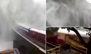 दिलकश VIDEO: भारी बारिश के कारण दूधसागर वाटरफॉल पर रोकनी पड़ी ट्रेन.... रेल के ऊपर बादलों जैसी घिर गई बौछारें.... फेमस वॉटरफॉल का दिखा बेहद खूबसूरत नजारा.... देखें VIDEO.......