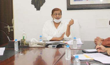 DFO को शो कॉज CG बड़ी खबर: वन मंत्री ने विभागीय समीक्षा बैठक में दिये निर्देश…. डीएफओ को कारण बताओ नोटिस जारी.... ये है गंभीर मामला.....