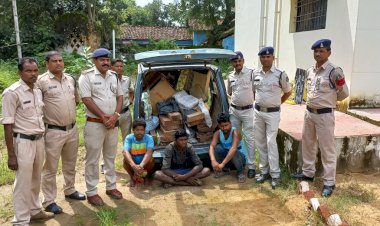 लखनपुर पुलिस के द्वारा ओमनी कार में इमारती लकड़ी का तस्करी करते हुए पाए जाने पर पुलिस ने 3 आरोपियों के खिलाफ कार्रवाई करते हुए भेजा न्यायिक रिमांड पर।