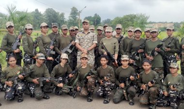 Video-समाज में फैली भ्रांतियों को दूर करने दुर्गा फाइटर्स की महिला कमांडो टीम का हुआ गठन...रक्षा बंधन के दिन बहनों ने भाईयों और जिलावासियों को नक्सलमुक्त बनाने की ली शपथ