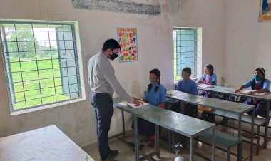 शैक्षणिक व्यवस्था में कसावट लाने विकासखंड शिक्षा अधिकारी नगरी सतीश प्रकाश सिंह ने किया वनांचल क्षेत्रों के शालाओं का निरीक्षण कर बच्चों को कैरियर निर्माण के लिए किया प्रेरित...