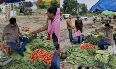 IAS अफसर बेचने लगे सब्जी: सोशल मीडिया पर वायरल हुई तस्वीरें…बाजार में सब्जी बेचते IAS को देख लोग हैरान….तो अफसर ने बताई सच्चाई,जानिये पूरा मामला…..