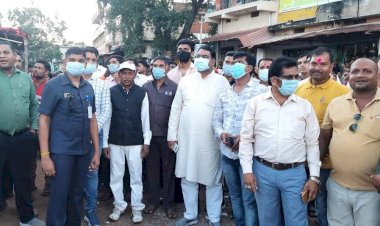 बेमेतरा:नवागढ़ में शोभायात्रा एवं दहीलुट कार्यक्रम में पहुंचे संसदीय सचिव बंजारे