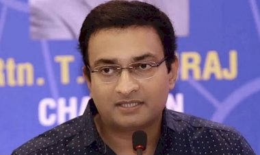IAS के खिलाफ FIR  : IAS अधिकारी के खिलाफ महिला पत्रकार ने दर्ज करायी शिकायत, ये है मामला……