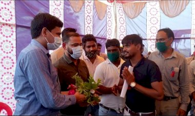 आश्वासन लिखित सहमति के बाद हुआ अनिश्चित कालीन धरना प्रदर्शन खत्म