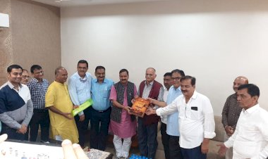 शिक्षा के क्षेत्र में हमारा समाज अग्रणी  है जो की हमारी बौद्धिक सम्पदा को प्रगट करता है --अजय काबरा