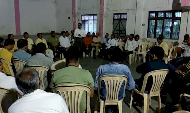 नगर पंडरिया को नवीन जिला बनाने हेतु सर्वदलीय बैठक का किया गया आयोजन।