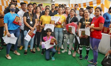 ओपन डेडलिफ्ट प्रतियोगिता का किया आयोजन