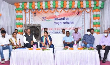 कोल्ड मिक्स तकनीक से बनी प्रदेश की सबसे लम्बी सड़क को देखने जुटे प्रदेश भर के इंजीनियर्स...वन क्षेत्र में गुणवत्तापूर्ण सम्पर्क सुविधाओं में विस्तार सरकार की प्राथमिकता : सिहावा विधायक