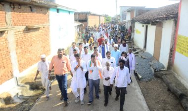 गांधी जयंती पर जिला कांग्रेस ने निकाली किसान बचाओ पदयात्रा