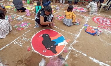 मां सिद्धेश्वरी पूजा समिति दोरनापाल ने किया रंगोली प्रतियोगिता का आयोजन....बालिकाओं ने प्रतियोगिता में लिया बढ़ चढ़ कर हिस्सा..