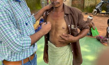 ग्रामों में चौपाल लगा कर कुष्ठ रोग के प्रति किया जा रहा जागरूक