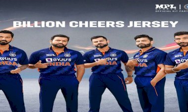 टी-20 वर्ल्ड कप के लिए भारतीय टीम में बड़ा बदलाव: अक्षर पटेल को बाहर कर इस खिलाड़ी को किया शामिल.... वहीं टीम इंडिया की नई जर्सी लॉन्च.... अब नए लुक में नजर आएंगे खिलाड़ी......