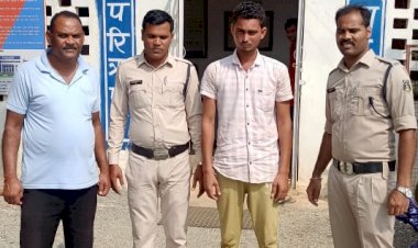 पचपेड़ी पुलिस ने पचपेड़ी निवासी एक युवक को महुआ शराब के साथ रंगे हाथो पकड़ा धारा 34 (2) आबकारी एक्ट के तहत की गई कार्यवाही पढ़े पूरी खबर