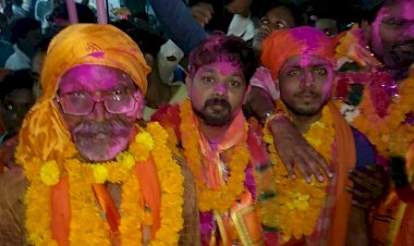 3 तारीख को कवर्धा झंडा विवाद में जेल गए 59 हिंदूवादी नेताओं के जमानत से लौटने पर... गांव गांव में हुआ स्वागत