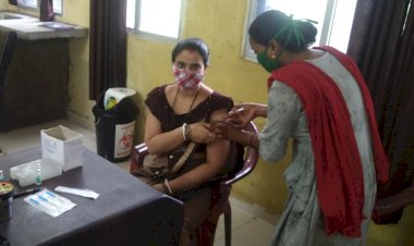 त्योहारों में खुशियां घर लाएं, कोरोना संक्रमण नहीं जिले में रोजाना 700 से अधिक लोगों की हो रही कोरोना जांच “