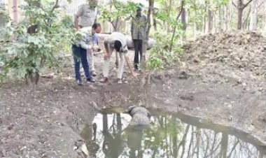 CG थाना परिसर में मिली लाश: थाने में बने हेलीपैड के पानी भरे गड्ढे में थी युवक की लाश, फैली सनसनी ,जाँच में जुटी पुलिस……