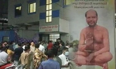 जैन संत ने लगाई फांसी : संत का शव धर्मशाला में पंखे से लटका मिला, चातुर्मास के लिए पहुंचे थे धर्मशाला…..जाँच में जुटी पुलिस….पुलिस ने कहा- मामला संदिग्ध……..