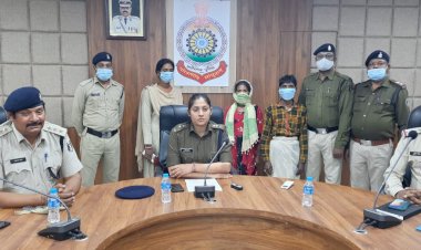 CG पति पत्नी गिरफ़्तार : सनसनीखेज हत्याकांड का खुलासा….मिठाई खिलाने बुलाकर 5 साल के मासूम की कर दी हत्या, जमीन विवाद में चाचा-चाची ने दिया वारदात को अंजाम, मामला छुपाने लाश को ले जाकर..…पति पत्नी गिरफ्तार.... हत्याकांड की कहानी जान हो जाएंगे हैरान.....