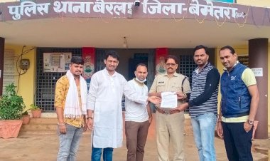 CG:अभिनेत्री कंगना रनौत के खिलाफ बेरला में देशद्रोह का मुकदमा दर्ज करने की मांग,भारतीय युवा कांग्रेस के राष्ट्रीय संयोजक दीपक खत्री समेत कांग्रेसी पहुंचे थाने!