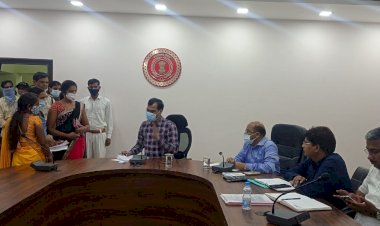 कलेक्टर जनदर्शन में उमड़ी आवेदकों की भीड़  प्रत्येक सोमवार को आयोजित होगा जिला और अनुविभाग स्तर पर जनदर्शन