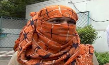पति की अज़ब ग़जब शिकायत : पति रुपया कमाता है, लेकिन शारीरिक सुख नहीं देता…..जब शिकायत लेकर थाने पहुंची महिला…बोली अब नहीं रह सकती उसके साथ…फिर जो हुआ….जाने पूरा मामला…..