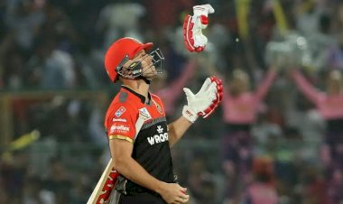 BIG NEWS: दिग्गज खिलाड़ी ने क्रिकेट से संन्यास का किया ऐलान.... IPL में नहीं दिखेंगे.... फैंस और RCB को बड़ा झटका.... IPL में RCB के साथ भी सफर खत्म.... देखें VIDEO......