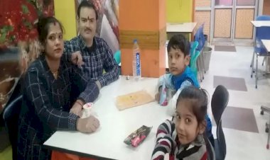 एक ही परिवार के 4 की मौत: तेज रफ्तार ट्रक ने कार को कुचला.... दर्दनाक सड़क हादसे में पति-पत्नी समेत बेटे और बेटी की मौत.... पूरे परिवार का एक साथ हुआ अंतिम संस्कार....