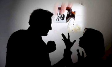 CG- पत्नी को पिलाया जहर: खाना बना रही पत्नी से पति बोला, 'तुम मुझे कितना प्यार करती हो, साबित करो'.... अंदर कमरे में ले गया.... फिर जो हुआ.... पत्नी को जबरदस्ती कीटनाशक पिलाने वाला पति गिरफ्तार……