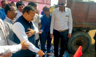 बम्हनी वितरक नहर में दो करोड़ की लागत से होगा लाइनिंग कार्य संसदीय सचिव ने किया लाइनिंग कार्य के लिए भूमिपूजन, 878 हेक्टेयर क्षेत्र में हो सकेगी सिंचाई पढ़े पूरी खबर