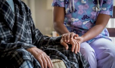 तीसरी लहर के संकेत: वृद्धाश्रम में कोरोना विस्फोट.... 62 बुजुर्ग समेत 69 लोग कोरोना पॉजिटिव.... हो चुका है पूर्ण टीकाकरण.... मचा हड़कंप.... कंटेनमेंट जोन घोषित.....