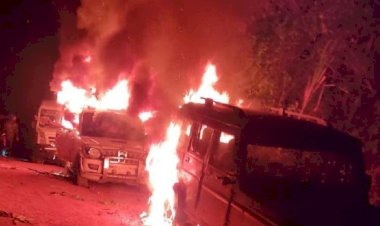 फायरिंग में 13 लोगों की मौत: भारी बवाल.... कई स्थानीय मारे गए.... फायरिंग में 13 लोगों की मौत से भड़के स्थानीय.... कई गाड़ियां फूंकी.... जांच के लिए CM ने गठित की SIT....