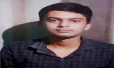 CG 12वीं कक्षा के स्टूडेंट की मिली लाश:स्कूल के बाथरूम में मिला छात्र का मिला शव... मचा हडकंप, पुलिस जाँच में जुटी….पीएम रिपोर्ट से खुलेगा मौत का राज…..